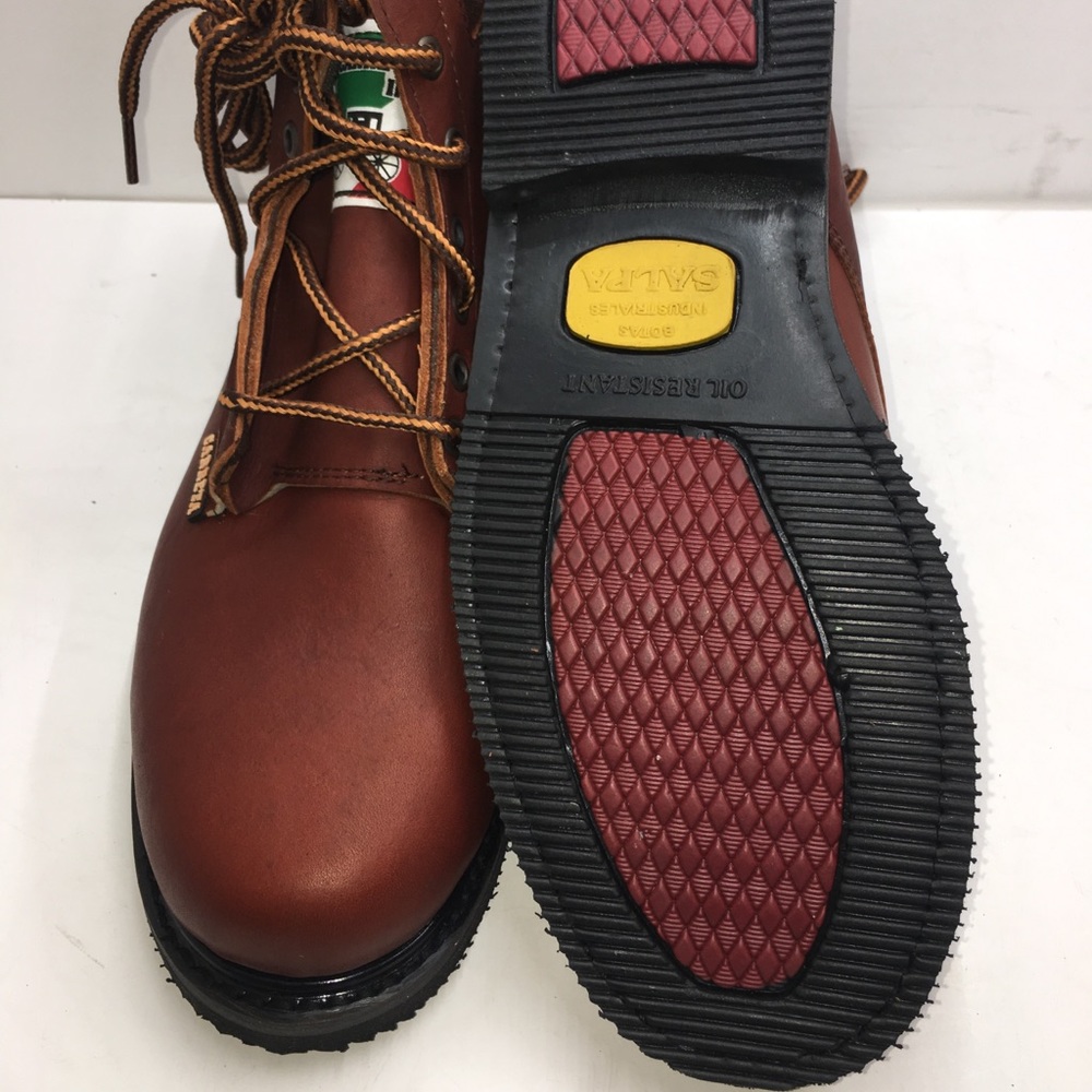 Laces work boots brown